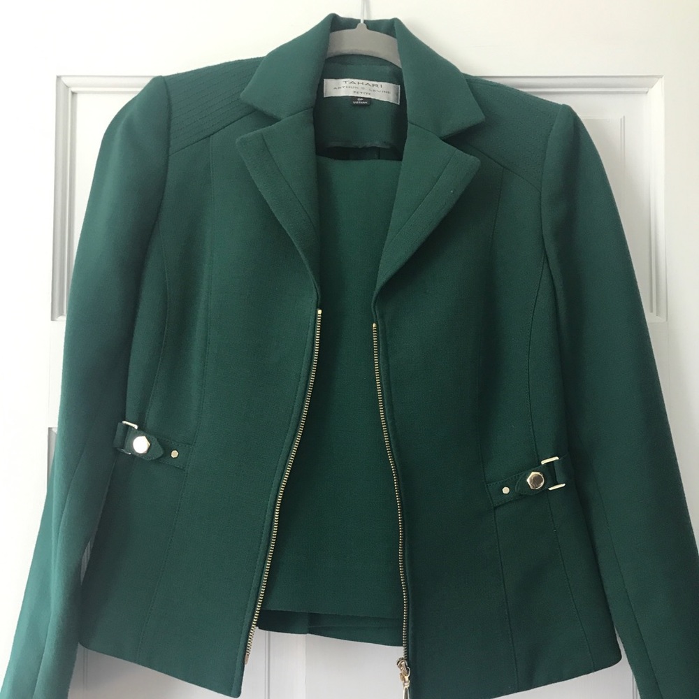 Tahari Skirt Suit